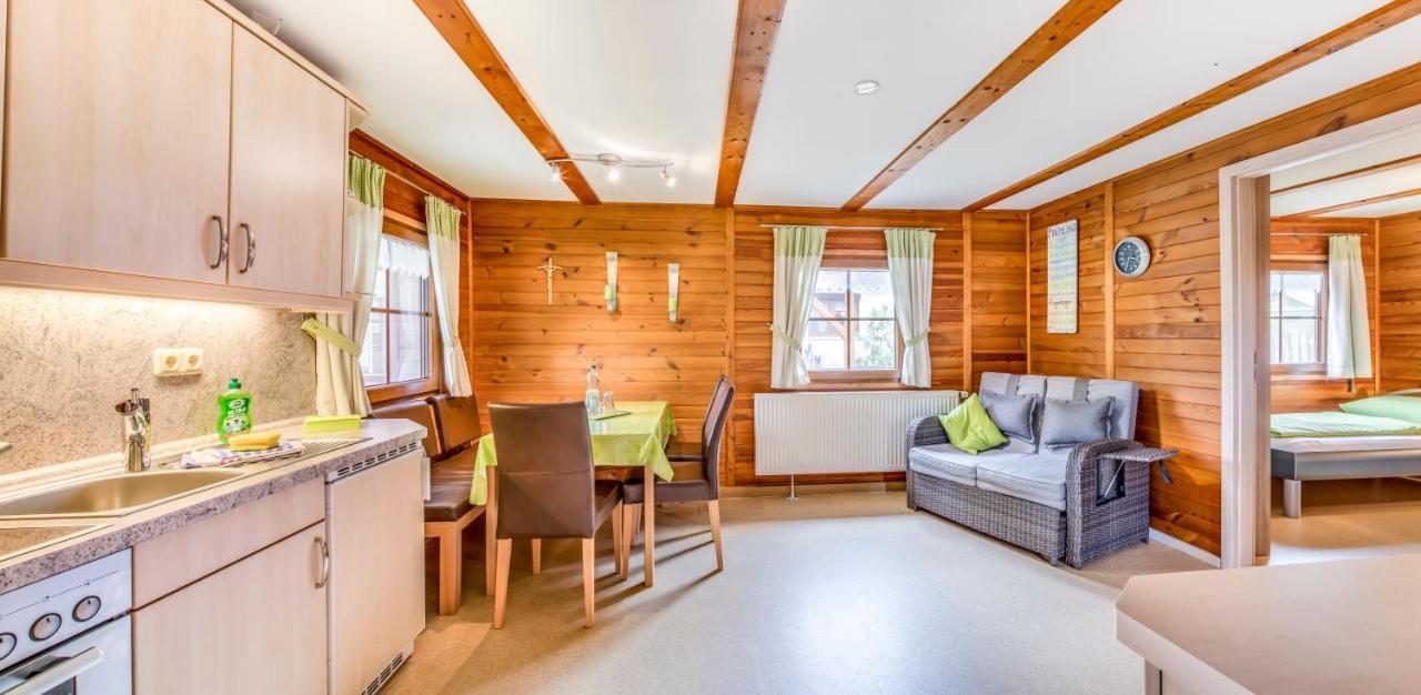Bartlhof-Ferienwohnungen-Zimmer Burglengenfeld Luaran gambar